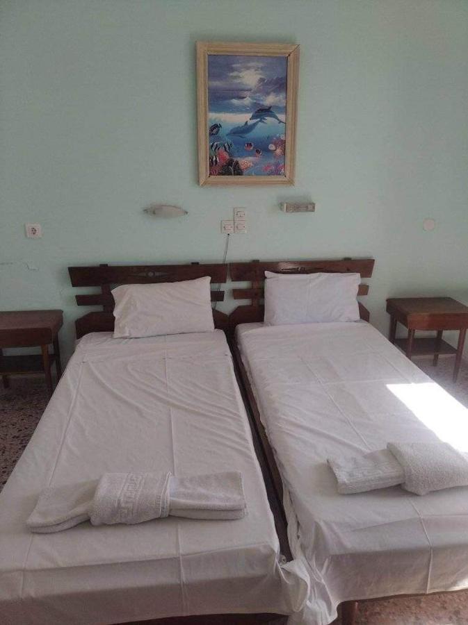 Ammoudia Rooms Agia Marina  Екстер'єр фото