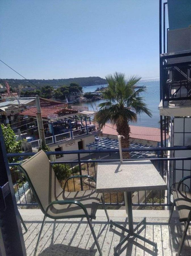 Ammoudia Rooms Agia Marina  Екстер'єр фото
